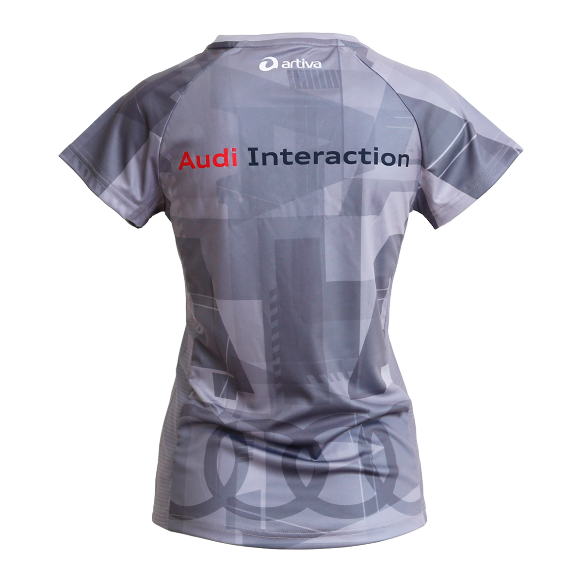 Audi_Interaction_Women_Back